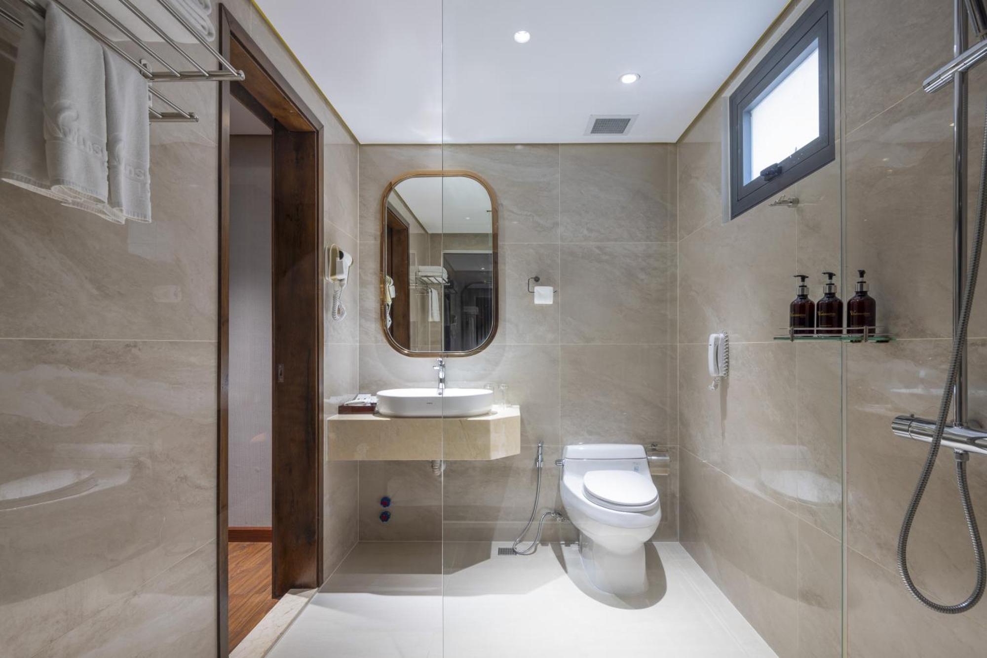 Hotel Winsuites Saigon Ho Chi Minh City