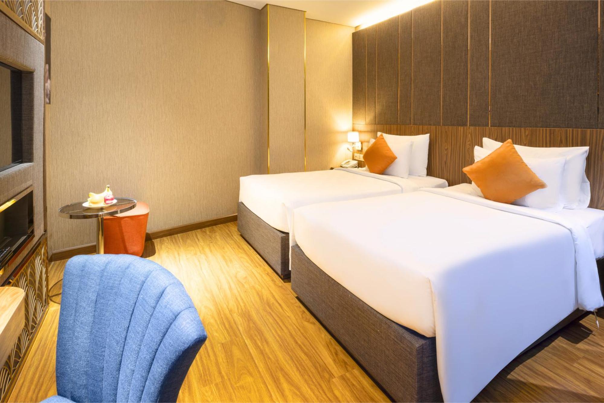 Hotel Winsuites Saigon 4*